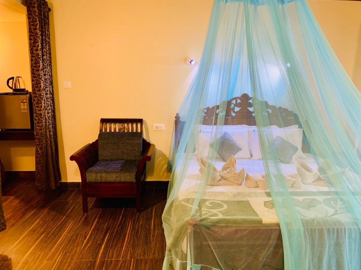 Maadathil Cottages Varkala Esterno foto