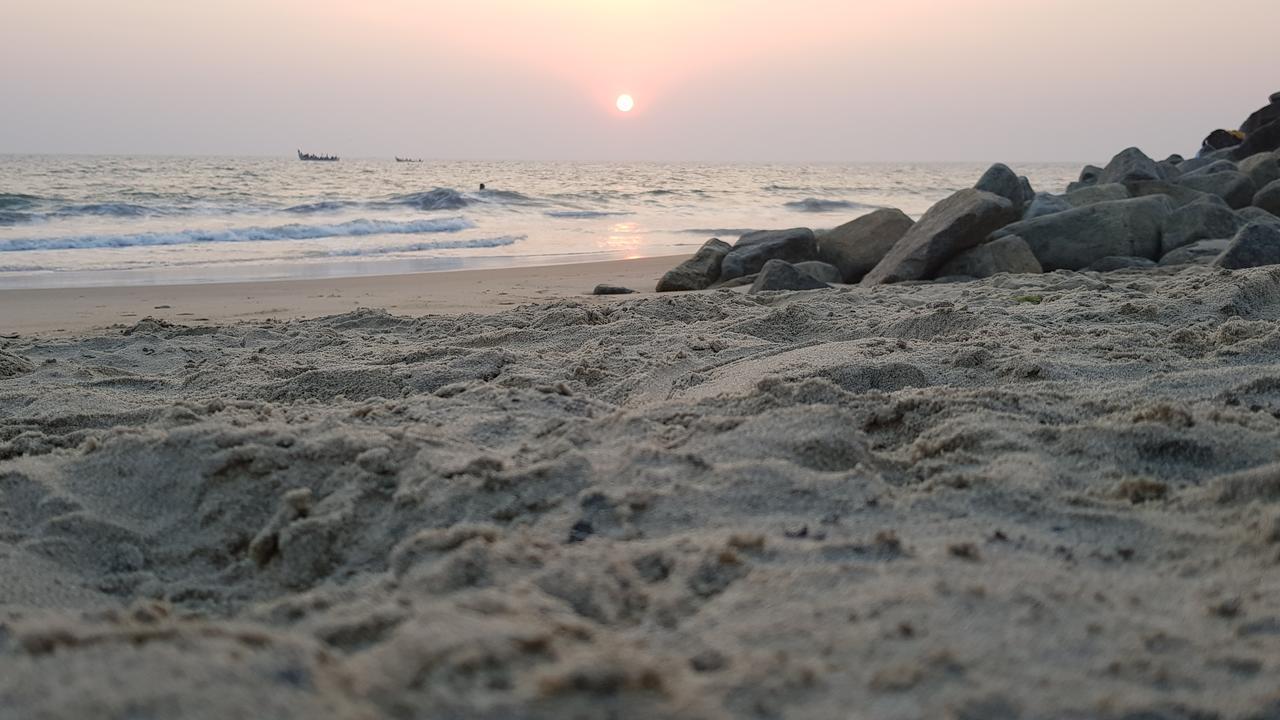 Maadathil Cottages Varkala Esterno foto